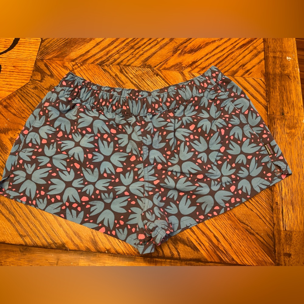 Patagonia barely baggies, floral print- 2.5” inseam